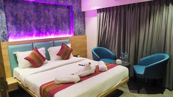 Egyptian cotton sheets, premium bedding, pillowtop beds