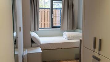 Desk, laptop workspace, free WiFi