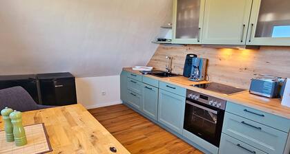 Apartment 'Matje' mit Seeblick, gemeinsamer Terrasse und WLAN