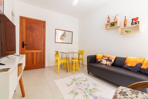 House | 2 bedrooms - 14 Minutes From Copacabana Beach Fo801 (Rio de Janeiro)