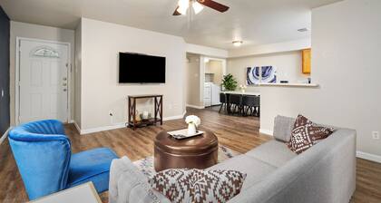 12D- Charming 3-Bedroom Apt in Cypress, In-Unit Washer&Dryer + 2 Parking Spaces