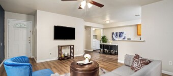 12D- Charming 3-Bedroom Apt in Cypress, In-Unit Washer&Dryer + 2 Parking Spaces