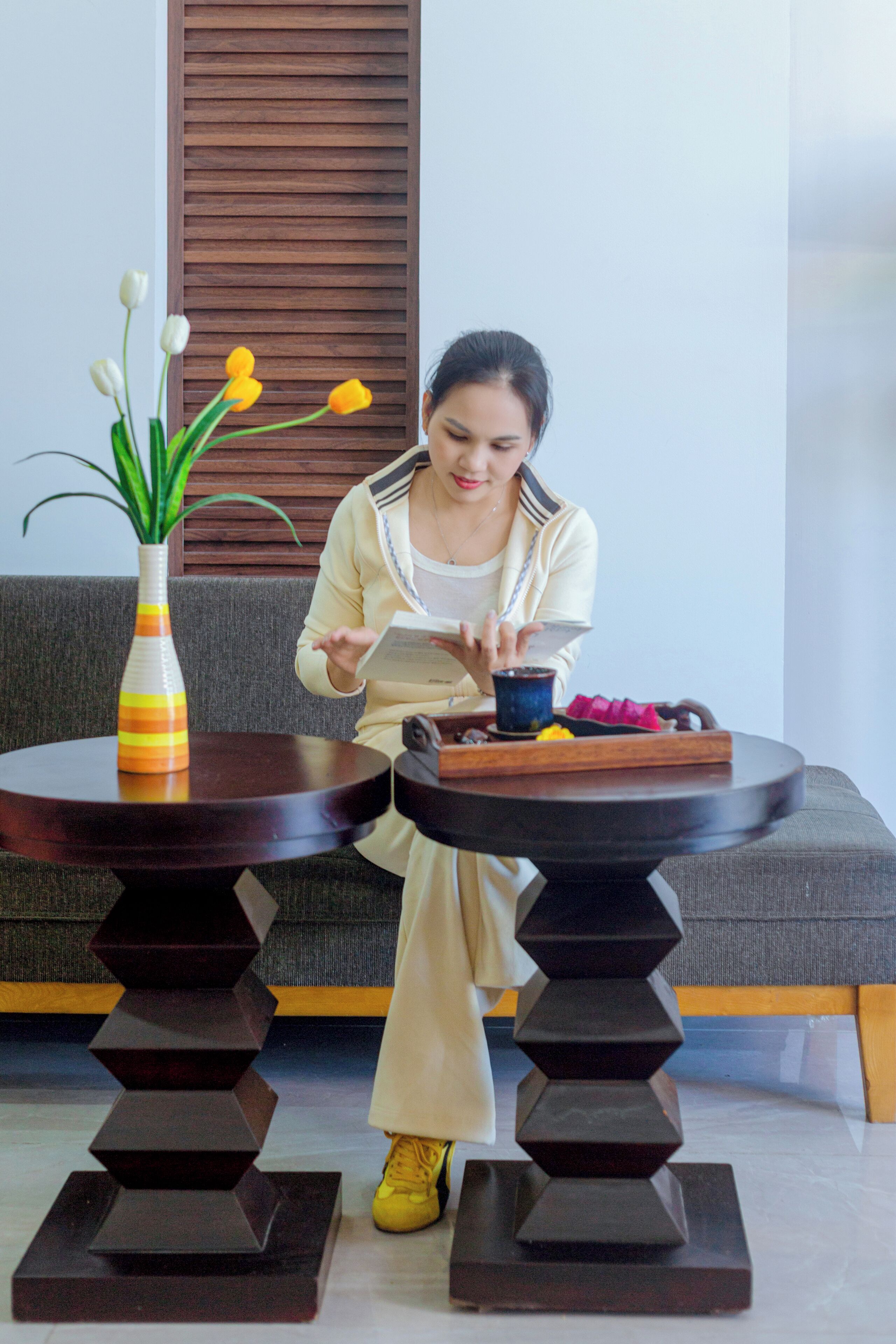 TV LCD 32-inch có truyền hình cáp 