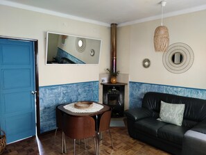 House, River View, Mountainside | Living area | 55-inch TV with satellite channels