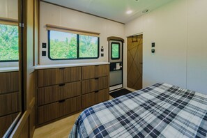 2 makuuhuonetta, ilmainen Wi-Fi, vuodevaatteet