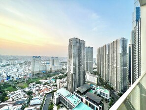 Superior Room, 2 Bedrooms, Balcony, City View | Minibar, individually decorated, individually furnished, desk