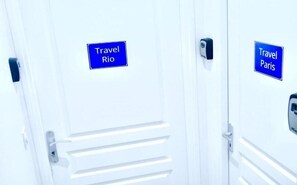 Interior - Travel Paris Shared Accommodation (Sens)