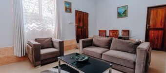 Oysterbay House by ROKAR II