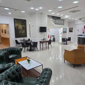 Living area - Hotel Pace (San Giovanni Rotondo)