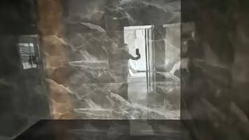 Espacio para trabajar con laptop y wifi gratis