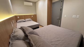 Espacio para trabajar con laptop y wifi gratis