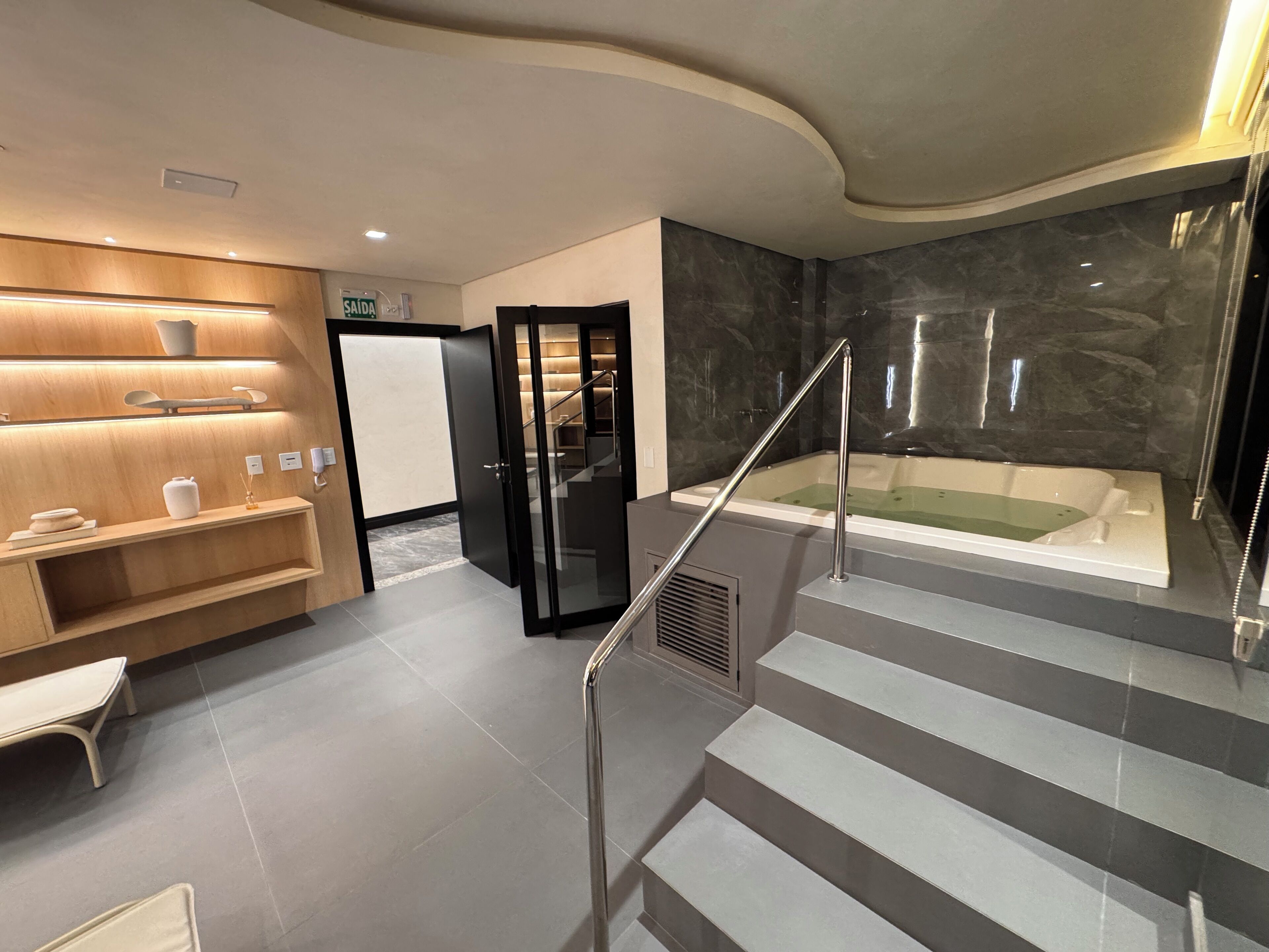 Espace de travail pour ordinateur portable, Wi-Fi gratuit