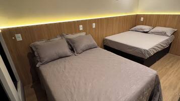 Comfort Quadruple Room, Canal View