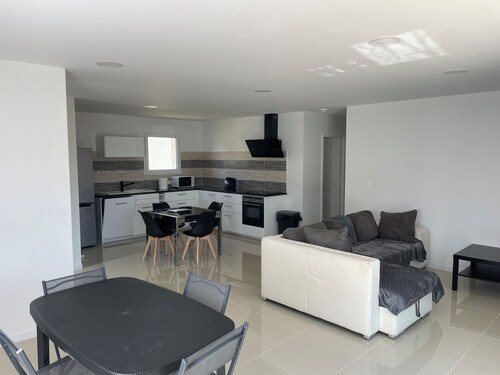 maison 100 m2 meublée + jardin Beautiran