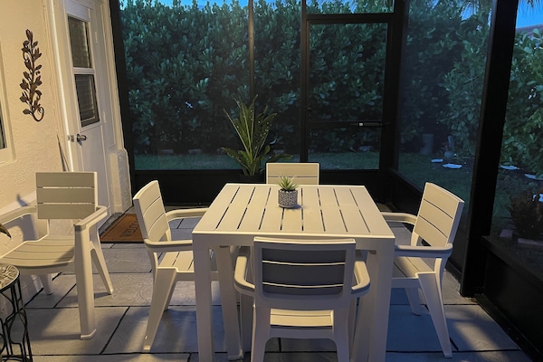 Outdoor dining