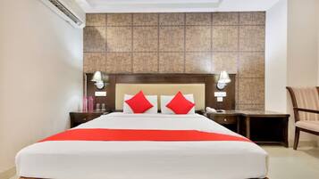 In-room safe, laptop workspace, blackout curtains, soundproofing