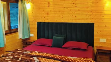 Småhus – superior, balkong, elveutsikt