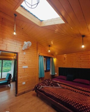 Room - THE HEIMAT RESORT (Padhar)
