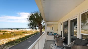 Condo, Multiple Beds (Gulf Island 314) | Property grounds