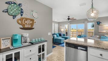 Condo, Multiple Beds (Gulf Island 314) | Interior