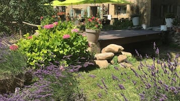 Jardines del alojamiento