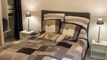 1 bedroom, WiFi, bed sheets