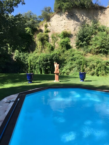 Chambre d'hôtes 'Lavande' avec piscine commune, Wi-Fi et climatisation