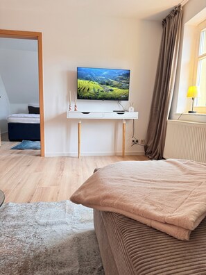 2 bedrooms, WiFi, bed sheets