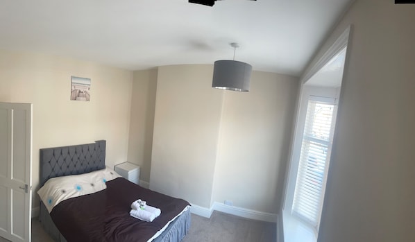 2 bedrooms, free WiFi, bed sheets