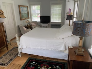 1 bedroom, iron/ironing board, Internet, bed sheets