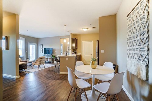 Lux Dublin 2BR 1st Floor W D Pet Friendly