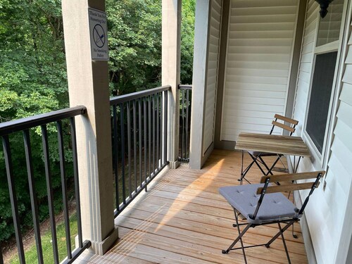 The King Of Polaris 2BR w Balcony Views