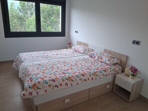 2 quartos, Wi-Fi de cortesia, roupa de cama