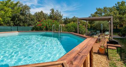 Holiday Home 'Villa' with Private Pool, Wi-Fi and Air Conditioning