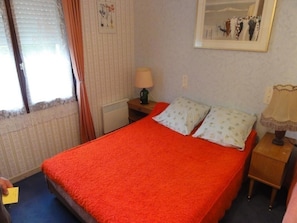 3 bedrooms, iron/ironing board, WiFi, bed sheets - Pleasant house near mont saint Michel 50170 (beauvoir)