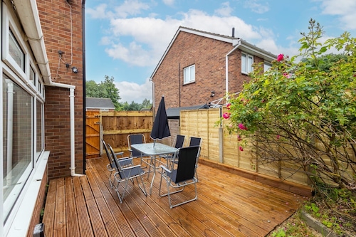 6 Guests - Pet Friendly - 10min Leeds City Centre