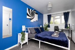 3 bedrooms, iron/ironing board, free WiFi, bed sheets