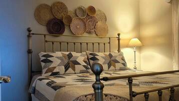 4 chambres, fer et planche à repasser, Wi-Fi, literie fournie