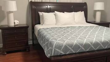 3 bedrooms, internet, bed sheets