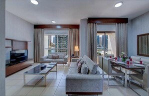 Smart TV, fireplace, DVD player, books