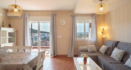 Holiday Home 'Casa Castillo De Las Guardas' with Mountain View, Wi-Fi and Air Conditioning