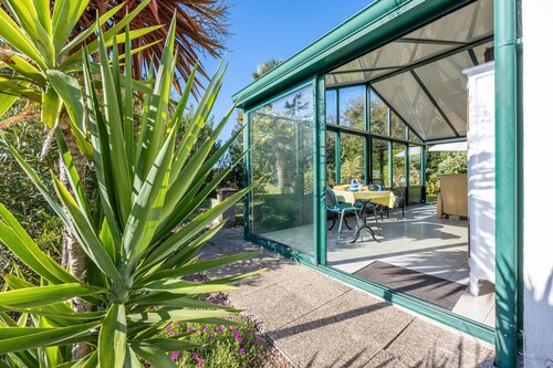 Maison de Vacances 'Du Peintre' avec Terrasse Privée, Wi-Fi et Climatisation