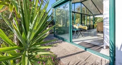 Maison de Vacances 'Du Peintre' avec Terrasse Privée, Wi-Fi et Climatisation