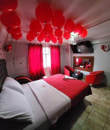 Ropa de cama de alta calidad y colchones con efecto memoria . HOSTAL PARIS M&P 3