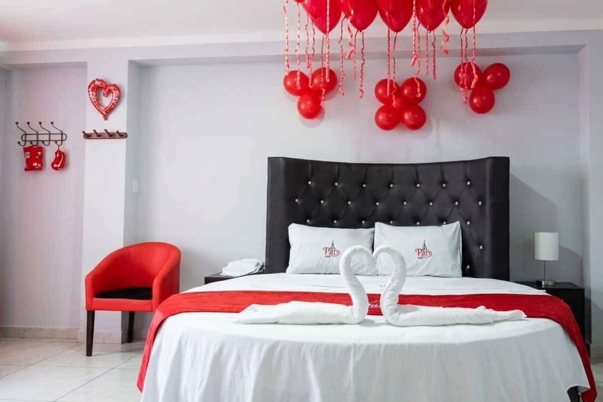 Deluxe Room, City View | Premium bedding, memory foam beds, laptop workspace