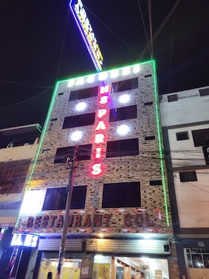 Exterior - HOSTAL PARIS M&P 3 (Lima)