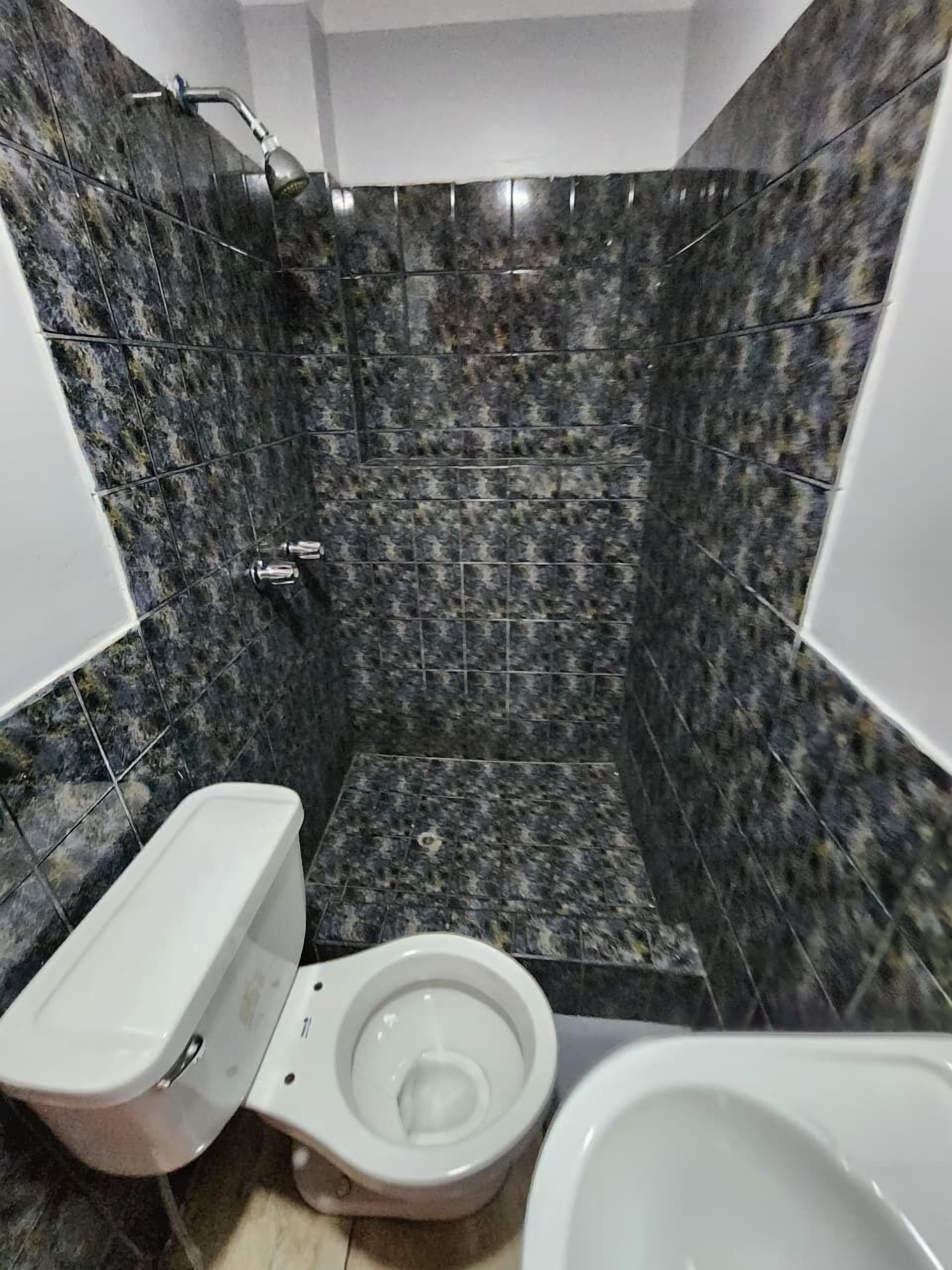 Classic Double or Twin Room, 1 King Bed, Private Bathroom, City View | Bathroom | Deep soaking tub, rainfall showerhead, heated floors, towels