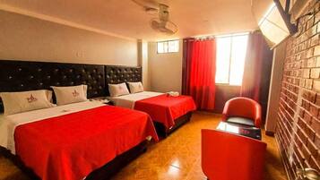 Familien-Zweibettzimmer, 2 Queen-Betten, Stadtblick