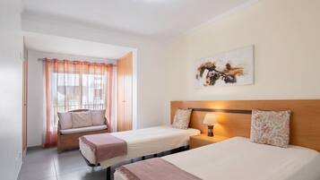 2 Schlafzimmer, Bügeleisen/Bügelbrett, WLAN, Bettwäsche