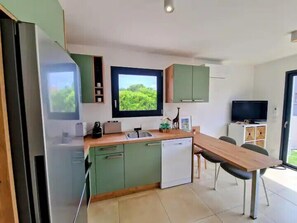 Fridge, microwave, oven, dishwasher